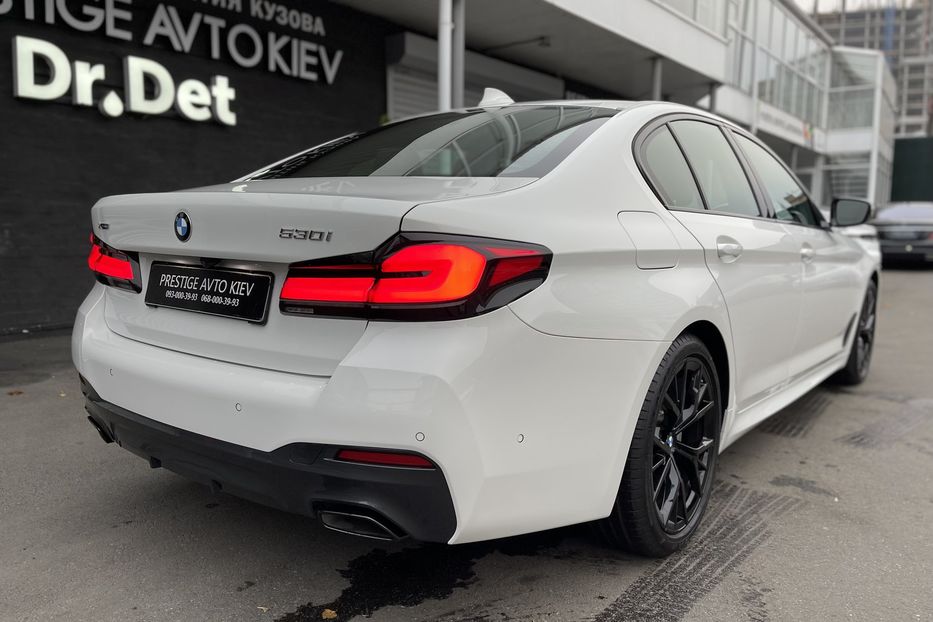 Продам BMW 530 i xDrive 2021 года в Киеве