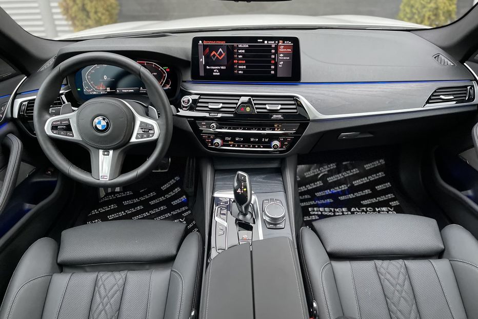 Продам BMW 530 i xDrive 2021 года в Киеве