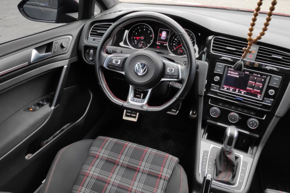 Продам Volkswagen Golf GTI 2018 года в Николаеве