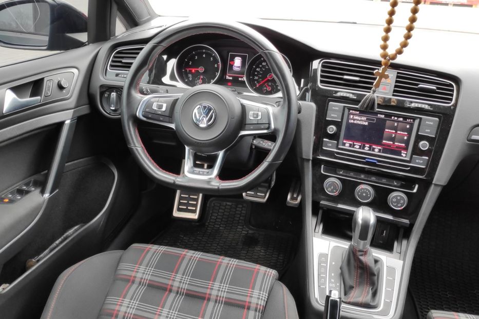 Продам Volkswagen Golf GTI 2018 года в Николаеве