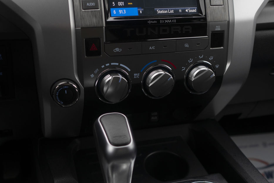 Продам Toyota Tundra TRD 4x4 Sport 2017 года в Черновцах