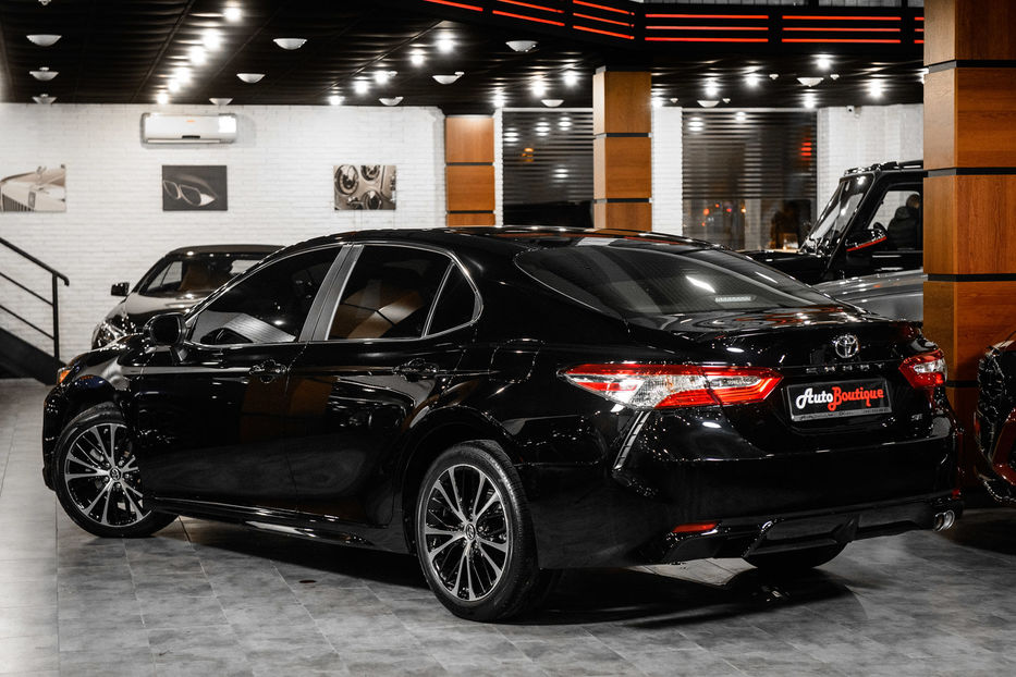 Продам Toyota Camry 2018 года в Одессе