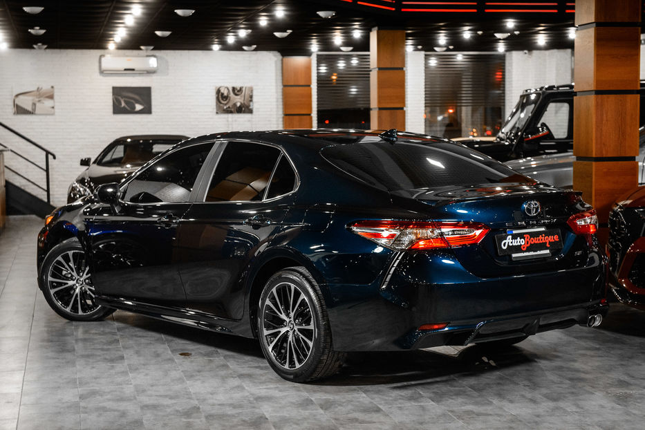 Продам Toyota Camry 2018 года в Одессе