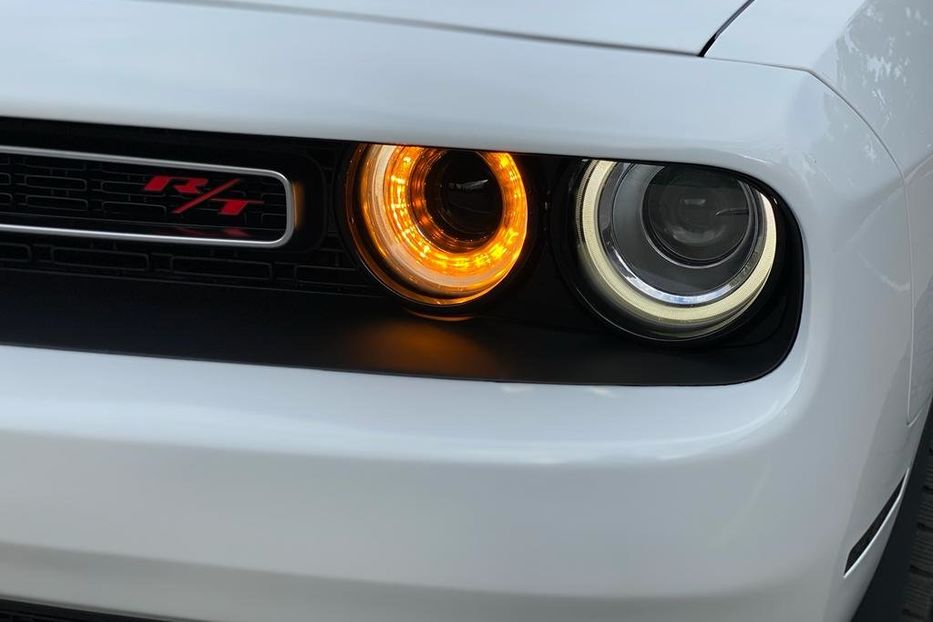 Продам Dodge Challenger RT 5.7 HEMI 2018 года в Киеве
