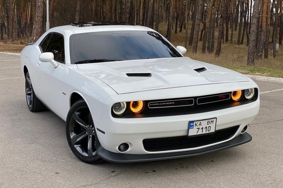 Продам Dodge Challenger RT 5.7 HEMI 2018 года в Киеве