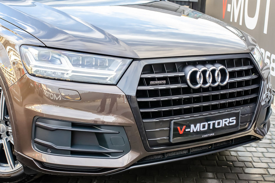 Продам Audi Q7 QUATTRO 2016 года в Киеве