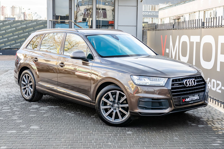 Продам Audi Q7 QUATTRO 2016 года в Киеве