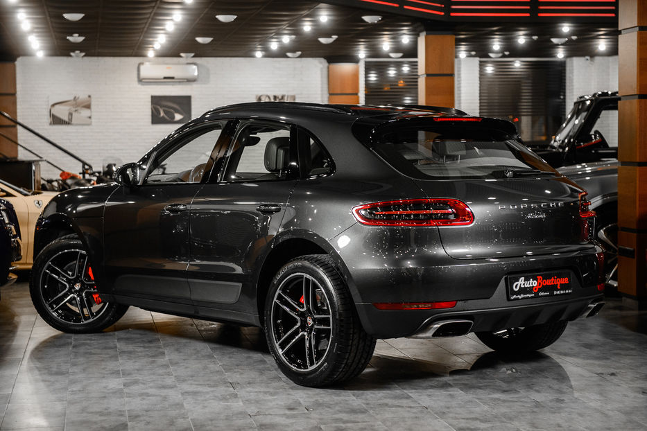 Продам Porsche Macan Official 2017 года в Одессе