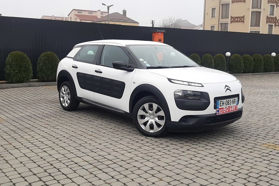 Продам Citroen C4 Cactus Automat  TREND KROS 2017 года в Львове