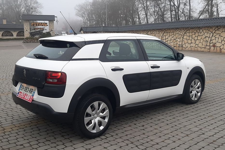 Продам Citroen C4 Cactus Automat  TREND KROS 2017 года в Львове