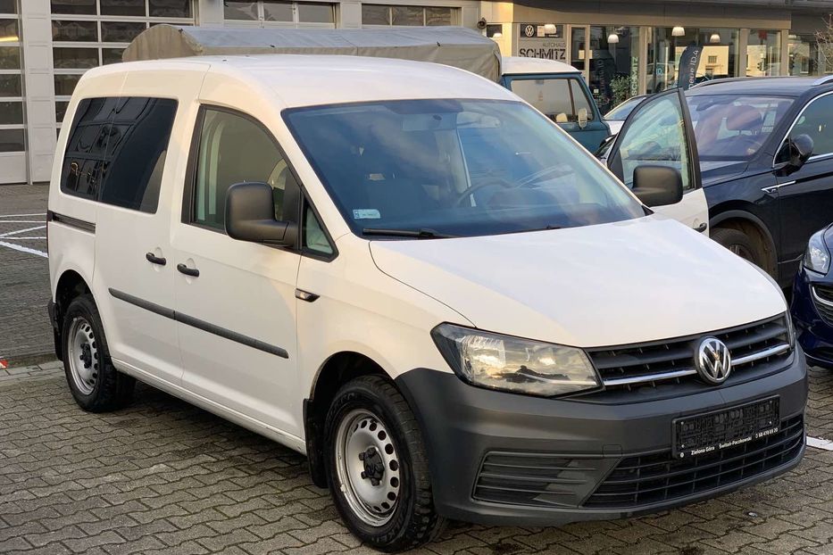 Продам Volkswagen Caddy пасс. 2017 года в Львове