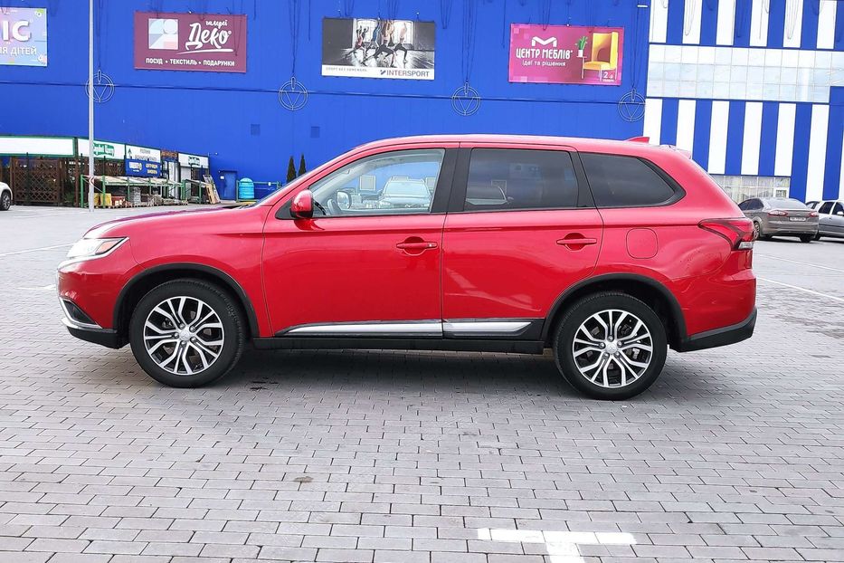 Продам Mitsubishi Outlander 4x4  2018 года в Николаеве