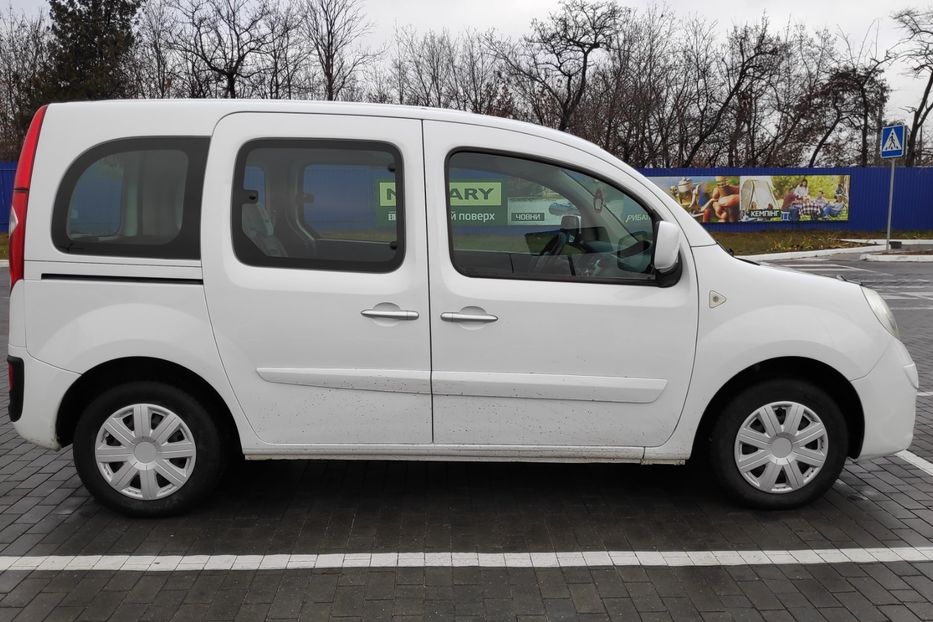 Продам Renault Kangoo пасс. 2011 года в Николаеве