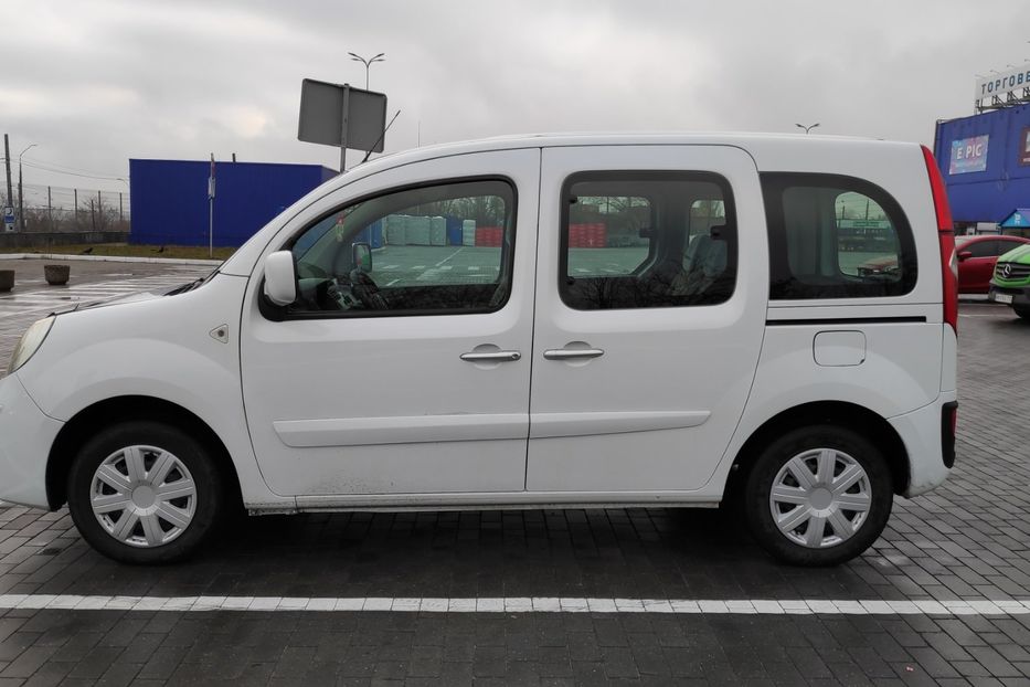 Продам Renault Kangoo пасс. 2011 года в Николаеве