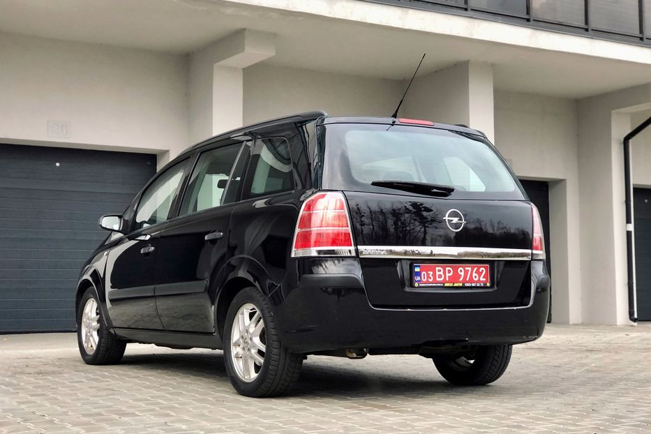 Продам Opel Zafira 2006 года в Луцке