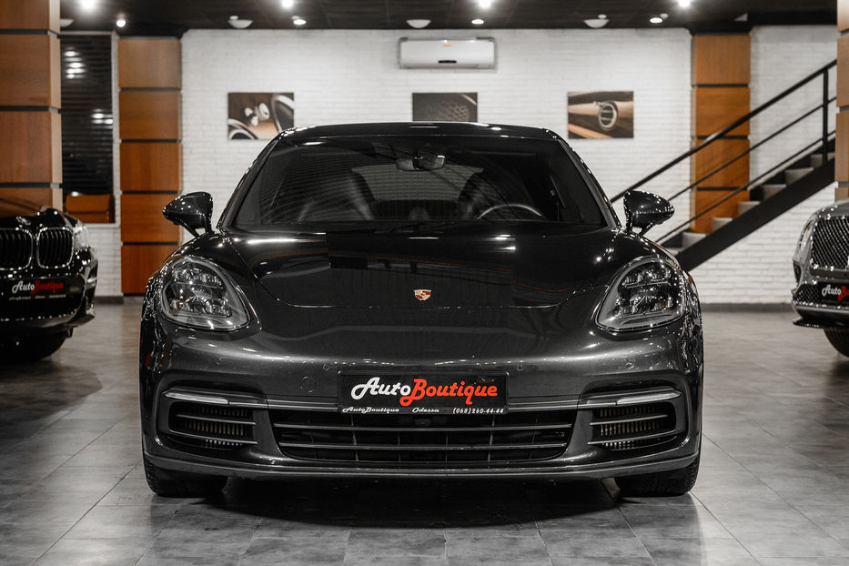 Продам Porsche Panamera 4S 2019 года в Одессе