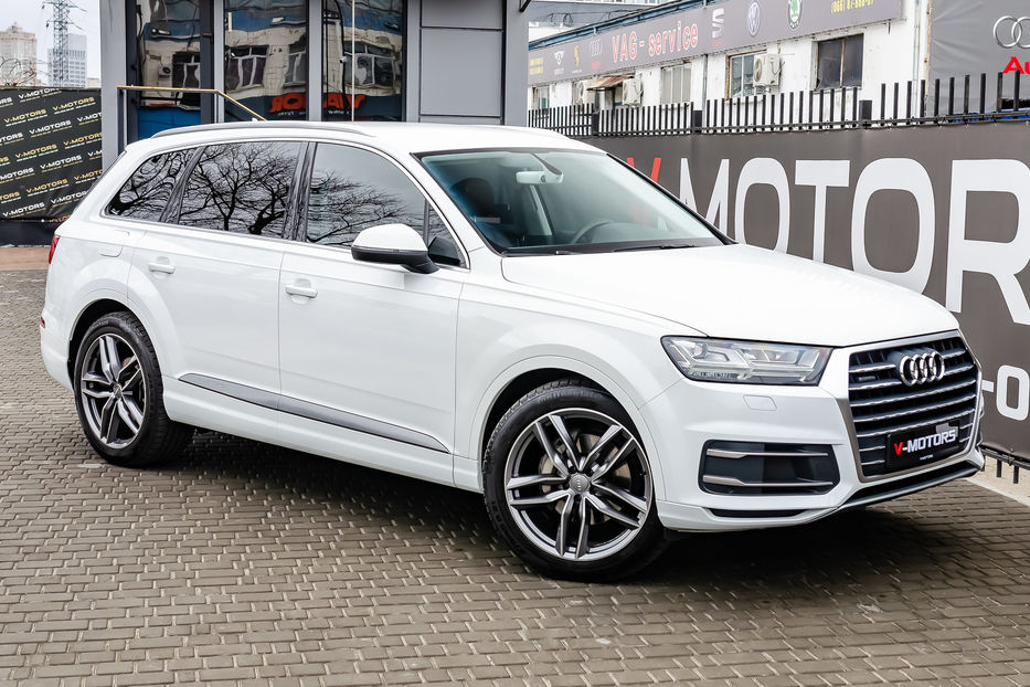 Продам Audi Q7 3.0TDI QUATTRO 2016 года в Киеве