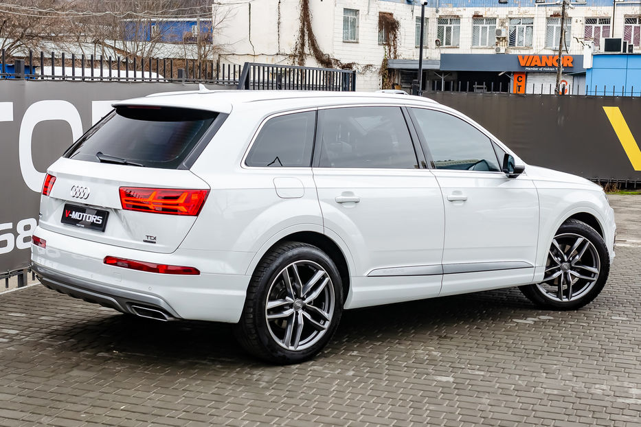 Продам Audi Q7 3.0TDI QUATTRO 2016 года в Киеве