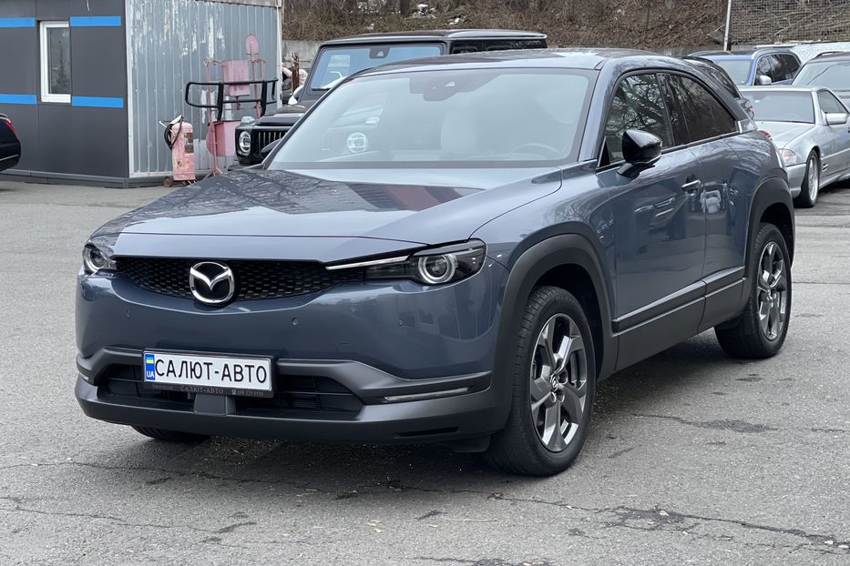 Продам Mazda 3 0-МХ 2020 года в Киеве