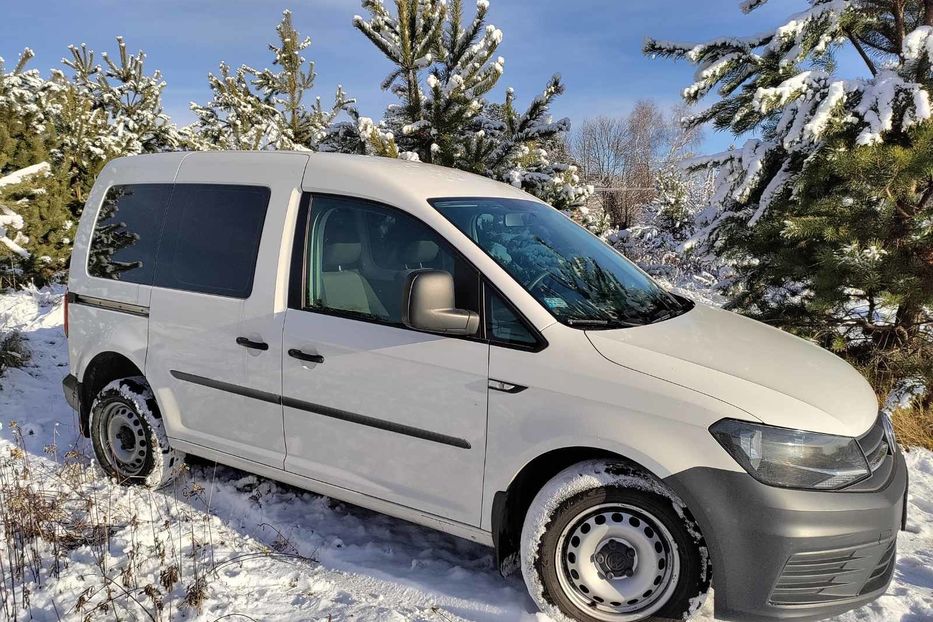 Продам Volkswagen Caddy пасс. 2017 года в Львове