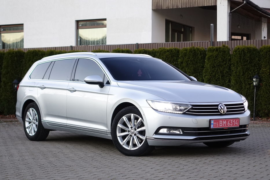 Продам Volkswagen Passat B8 Highline Automat  2019 года в Львове