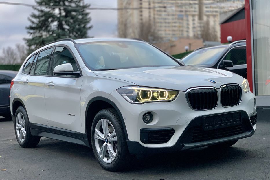 Продам BMW X1 2017 года в Киеве