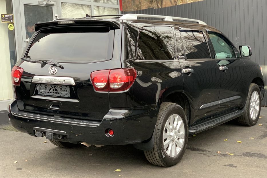 Продам Toyota Sequoia 5.7DualVVTi Platinum  2018 года в Киеве