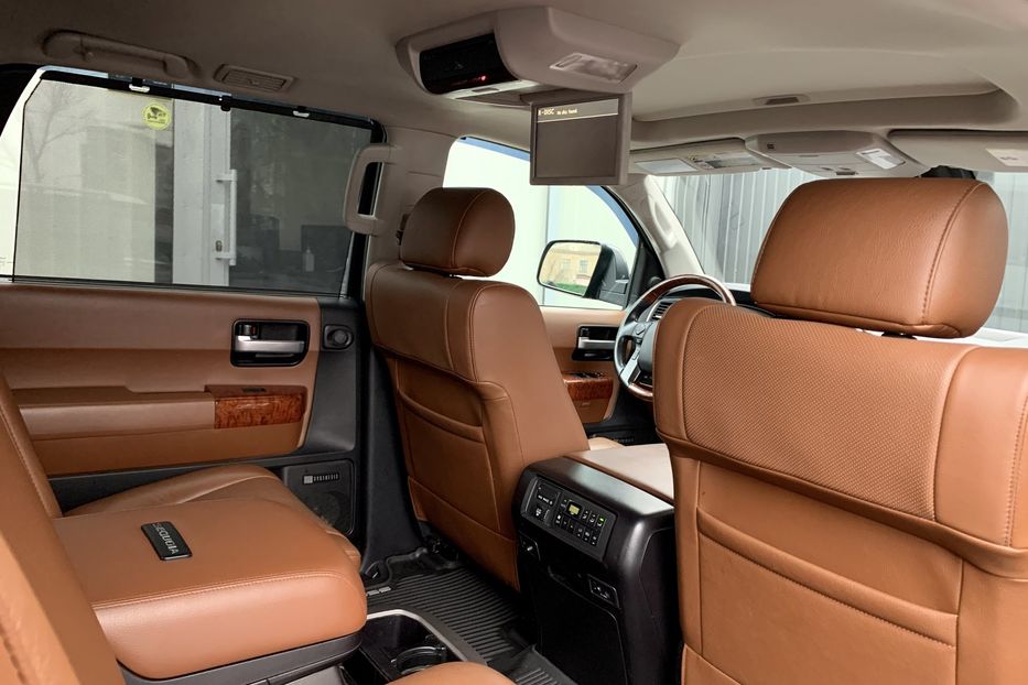 Продам Toyota Sequoia 5.7DualVVTi Platinum  2018 года в Киеве