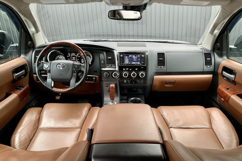 Продам Toyota Sequoia 5.7DualVVTi Platinum  2018 года в Киеве