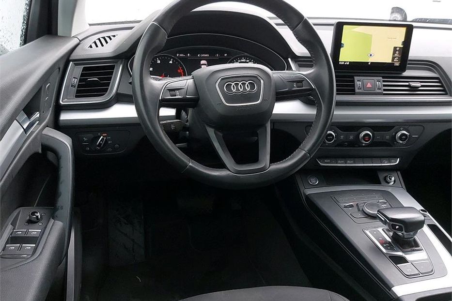 Продам Audi Q5 QUATTRO LED NAVI 2017 года в Львове