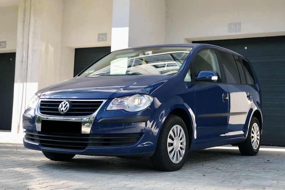 Продам Volkswagen Touran MPI 2009 года в Луцке