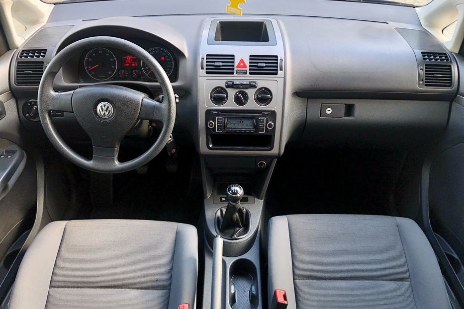 Продам Volkswagen Touran MPI 2009 года в Луцке