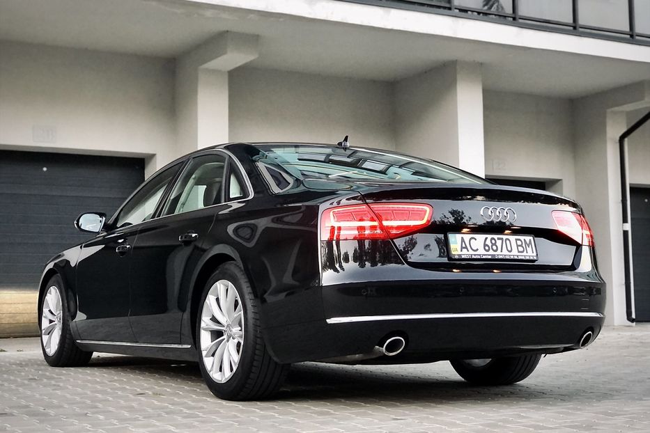 Продам Audi A8 Quattro 2012 года в Луцке