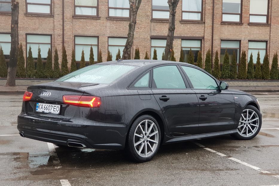 Продам Audi A6 S-Line Quattro 2017 года в Киеве