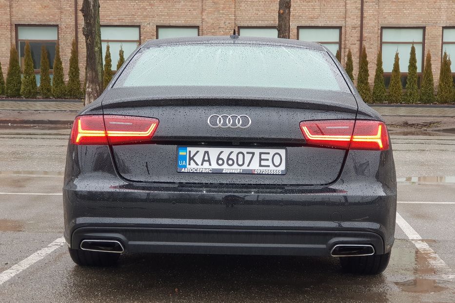 Продам Audi A6 S-Line Quattro 2017 года в Киеве