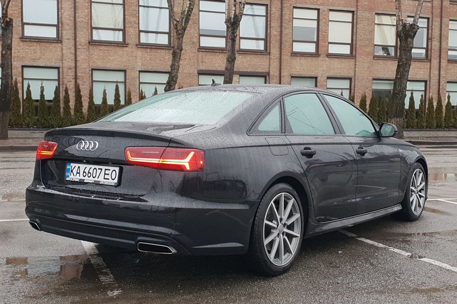 Продам Audi A6 S-Line Quattro 2017 года в Киеве