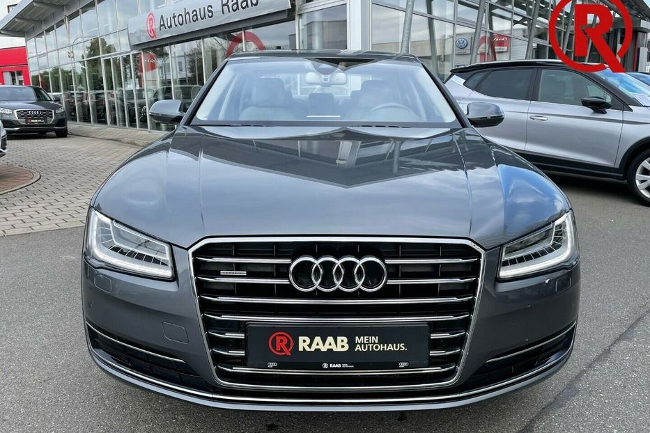 Продам Audi A8 Quattro 2017 года в Киеве