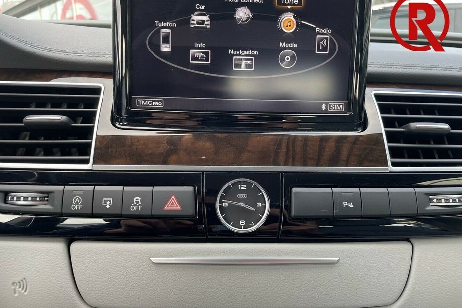 Продам Audi A8 Quattro 2017 года в Киеве