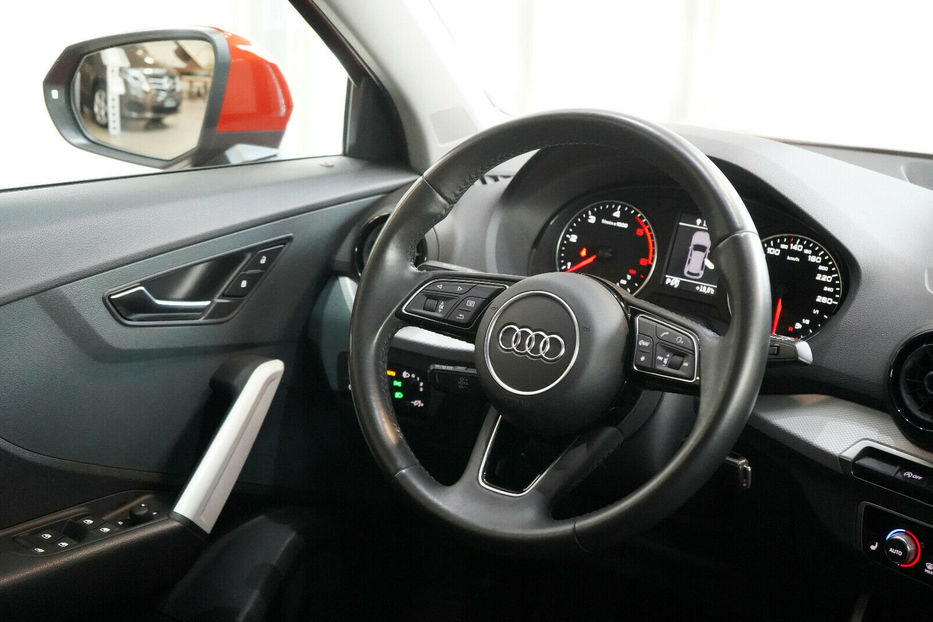 Продам Audi Q2 2017 года в Киеве
