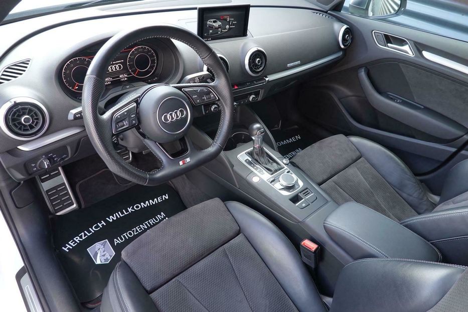 Продам Audi S3 Quattro 2017 года в Киеве