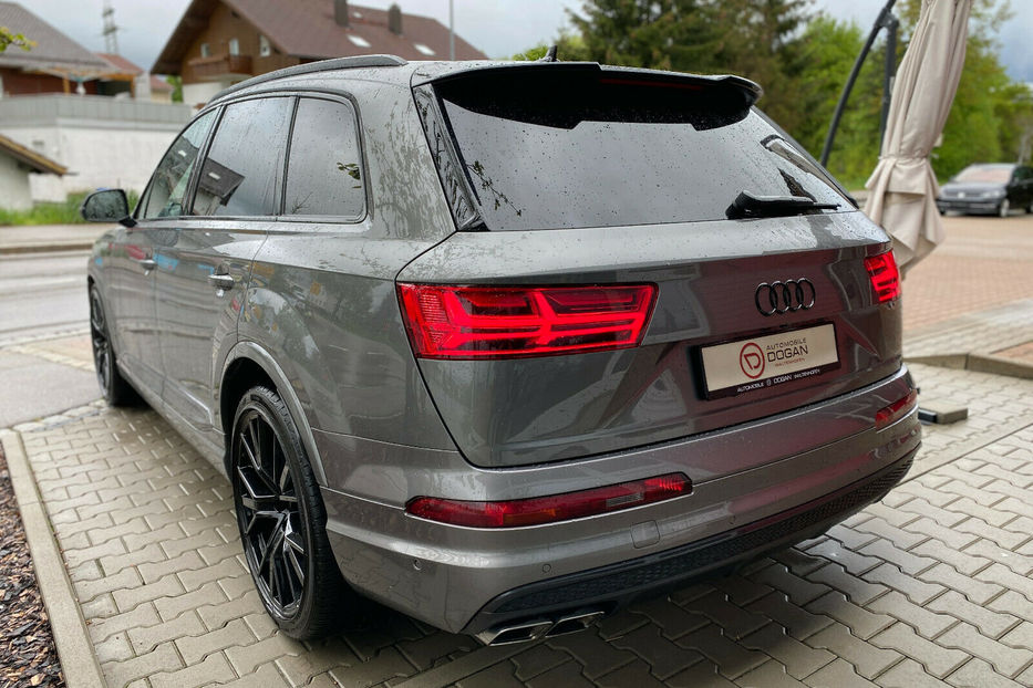 Продам Audi SQ 7 Quattro 2017 года в Киеве