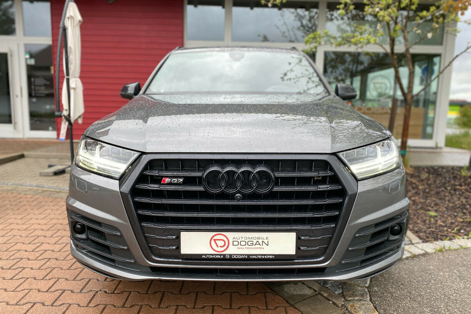 Продам Audi SQ 7 Quattro 2017 года в Киеве