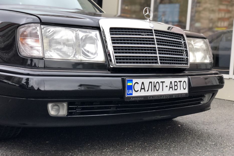 Продам Mercedes-Benz E-Class 1993 года в Киеве