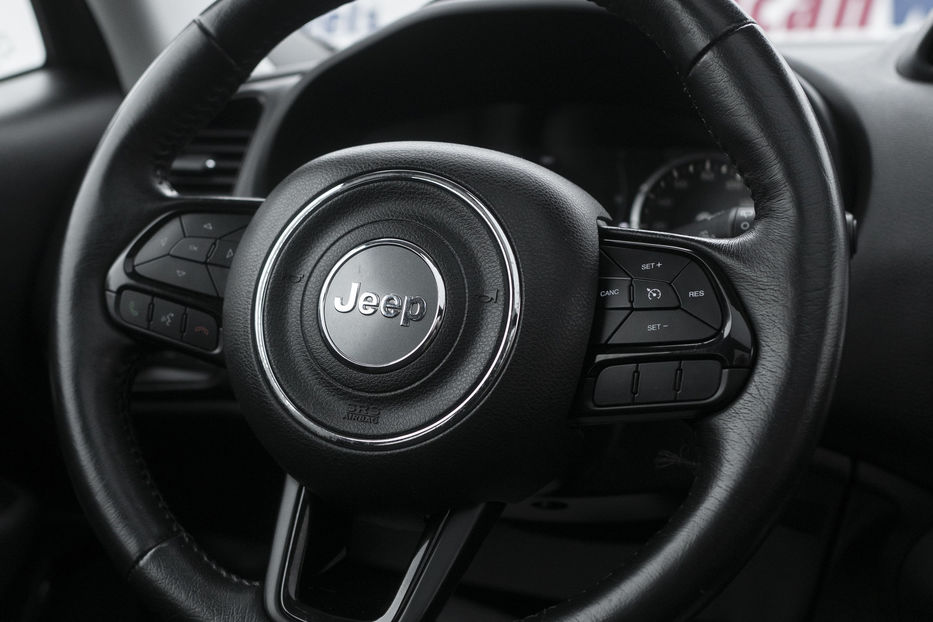 Продам Jeep Renegade LATITUDE 2018 года в Черновцах