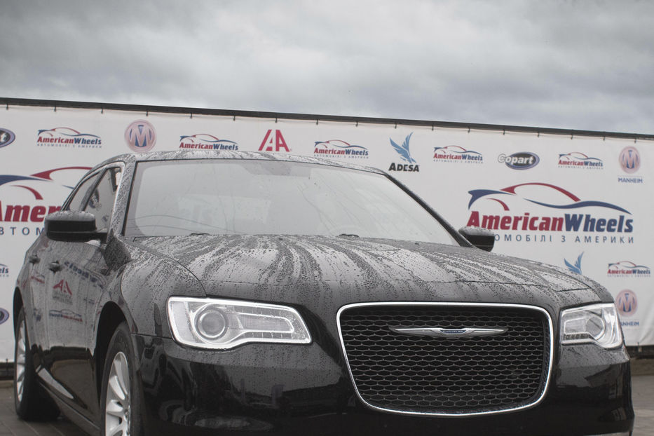 Продам Chrysler 300 C 2014 года в Черновцах