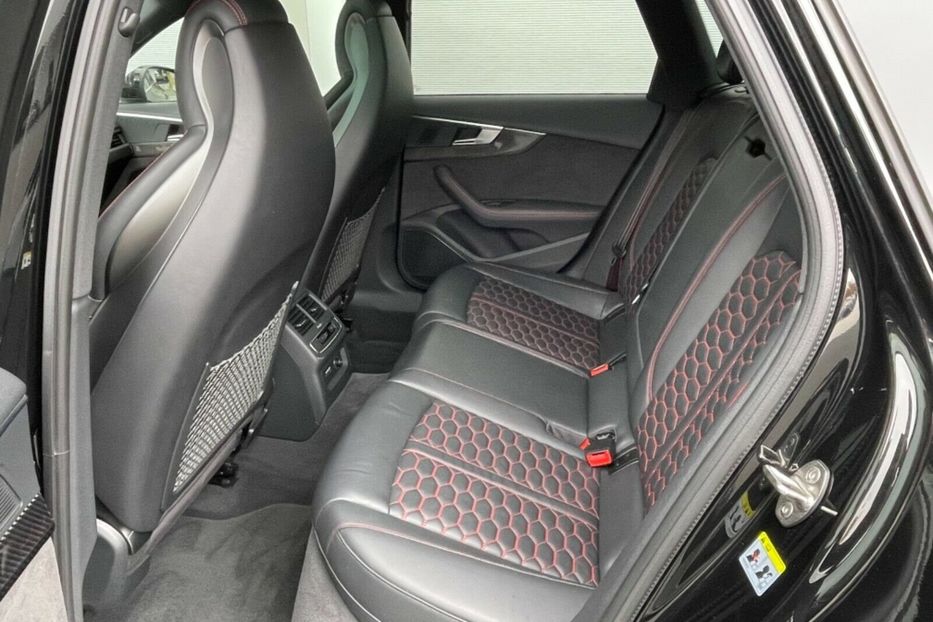 Продам Audi RS 4 Avant Quattro 2018 года в Киеве