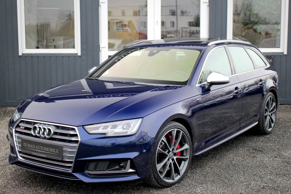 Продам Audi S4 Quattro 2018 года в Киеве