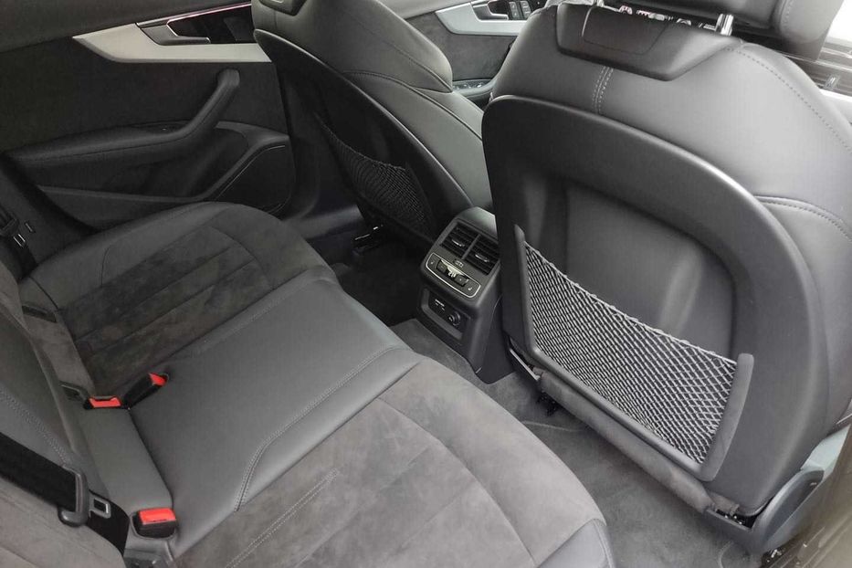 Продам Audi A4 Allroad Quattro 2019 года в Киеве