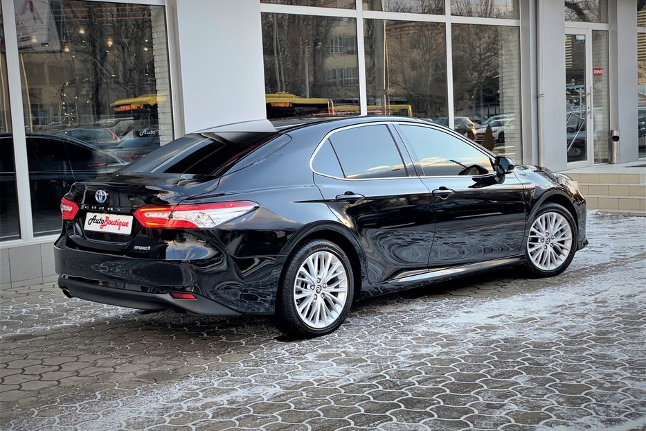 Продам Toyota Camry 2020 года в Одессе