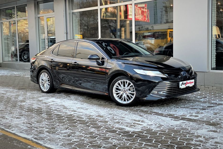 Продам Toyota Camry 2020 года в Одессе